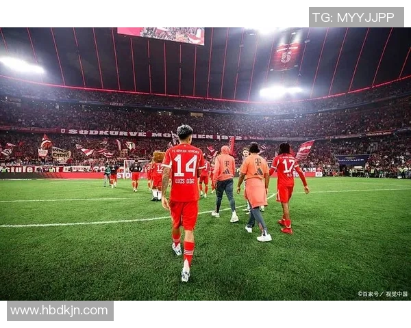 世界杯精彩对决AC米兰逆转那不勒斯补时进球引发争议与狂欢