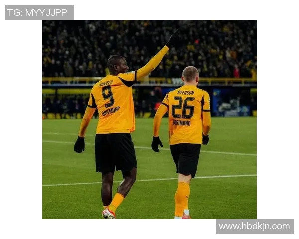 欧冠激战：巴黎与那不勒斯1比1平局补时进球点燃全场激情