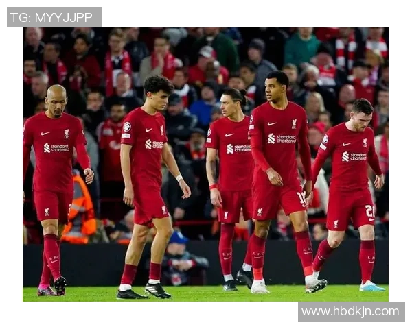 欧联杯激战利物浦险胜里昂点球大战瞬间点燃全场激情