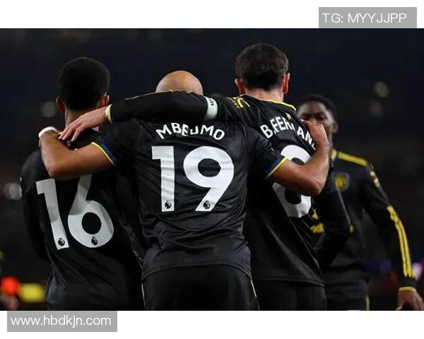 西甲激战尤文图斯大胜曼联绝杀瞬间点燃全场激情赛后深度解析 西甲激战尤文图斯大胜曼联绝杀瞬间点燃全场激情赛后深度解析